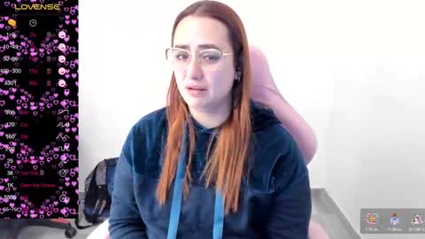 Dulce Maria online show from 02.25.25