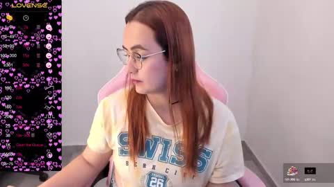 Dulce Maria online show from 02.26.25