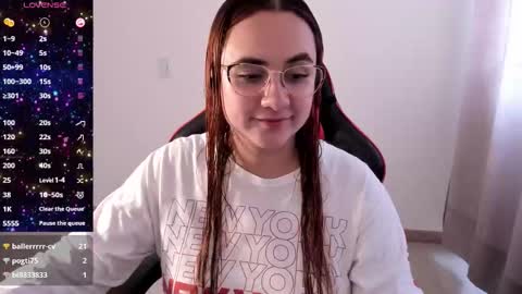 Dulce Maria online show from 10.22.25