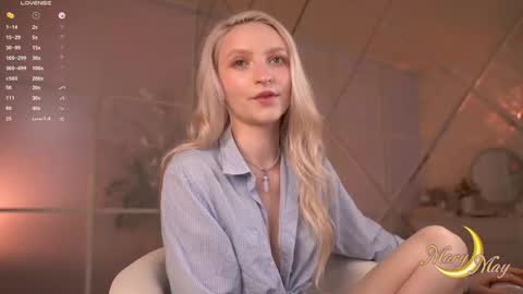Snapshot of marylunamay chatting on 06.08.26 Mary online show from 06.08.26