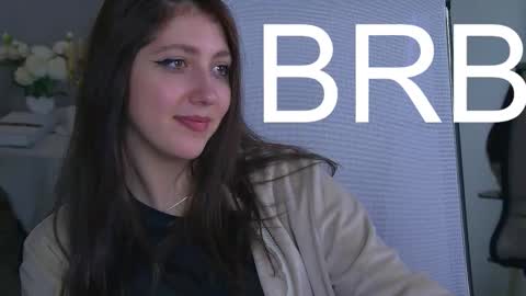 Snapshot of marymillerr chatting on 11.11.25 Mary Miller online show from 11.11.25