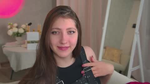 Snapshot of marymillerr chatting on 01.07.26 Mary Miller online show from 01.07.26