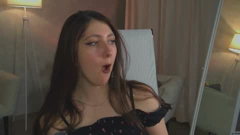 Snapshot of marymillerr chatting on 01.17.26 Mary Miller online show from 01.17.26