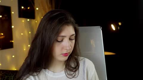 Snapshot of marymillerr chatting on 03.03.26 Mary Miller online show from 03.03.26