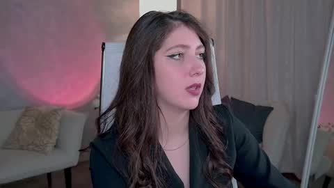 Snapshot of marymillerr chatting on 03.11.26 Mary Miller online show from 03.11.26