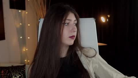 Snapshot of marymillerr chatting on 03.26.26 Mary Miller online show from 03.26.26