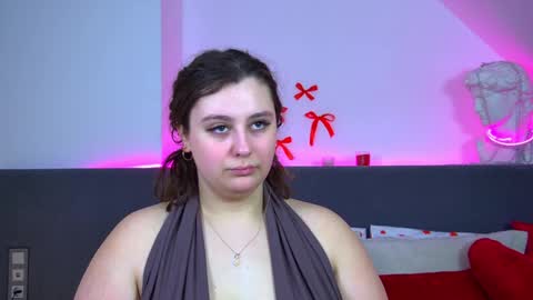 Snapshot of marymurrays chatting on 02.16.26 MaryMurrays online show from 02.16.26