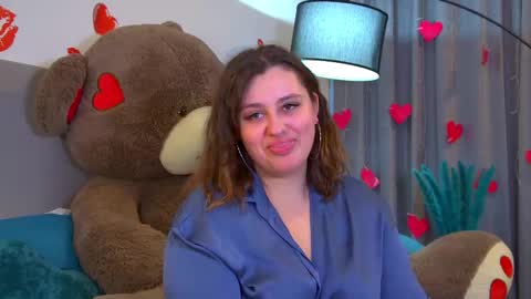 Snapshot of marymurrays chatting on 02.25.26 MaryMurrays online show from 02.25.26