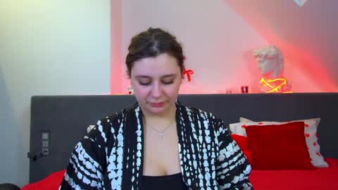 Snapshot of marymurrays chatting on 03.19.26 MaryMurrays online show from 03.19.26