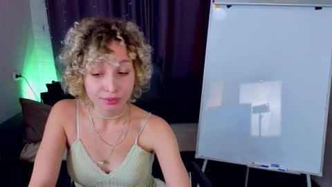 Mary online show from 10.21.25