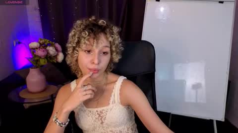 Mary online show from 10.27.25