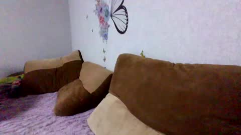 Snapshot of maryyemm chatting on 01.07.25 maryyemm online show from 01.07.25