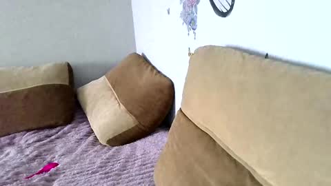 Snapshot of maryyemm chatting on 01.22.25 maryyemm online show from 01.22.25