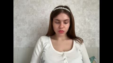 MaryYourr online show from 12.02.25