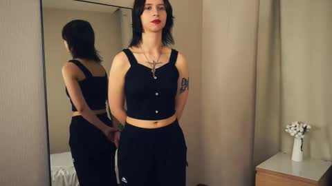 Snapshot of masakohenriksen chatting on 01.18.26 Emily online show from 01.18.26