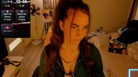 Snapshot of masha179807 chatting on 09.21.25 Masha online show from 09.21.25