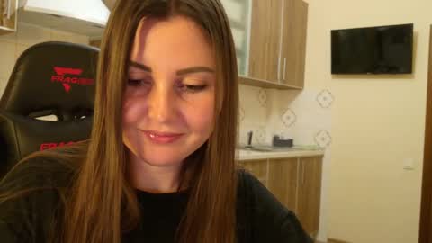 Snapshot of masha_queen chatting on 02.18.25 Masha online show from 02.18.25