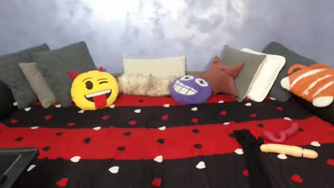 Snapshot of mashalush chatting on 01.07.25 Nicolle online show from 01.07.25