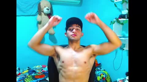 Snapshot of mask_david chatting on 09.18.25 mask_david online show from 09.18.25