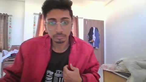 maskboyz2003 online show from 12.08.24