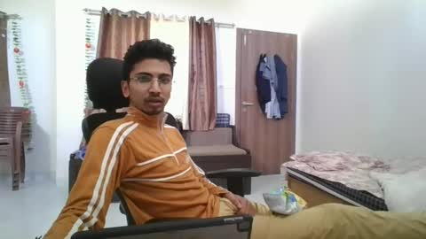 maskboyz2003 online show from 12.16.24