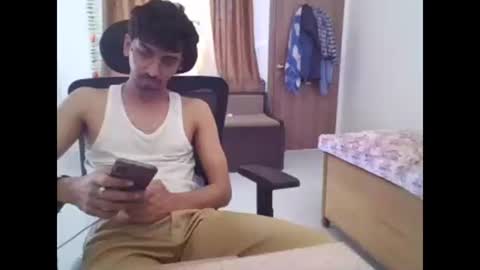 maskboyz2003 online show from 02.20.25