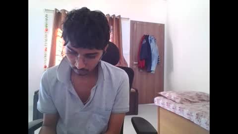 maskboyz2003 online show from 02.25.25