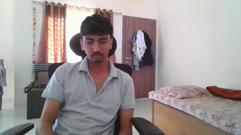 maskboyz2003 online show from 03.03.25