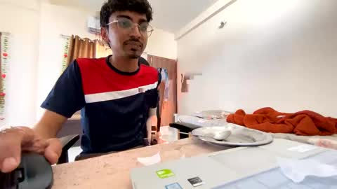 maskboyz2003 online show from 03.11.25