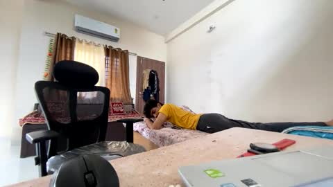 maskboyz2003 online show from 09.25.25