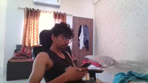 Mask Boy online show from 10.08.25