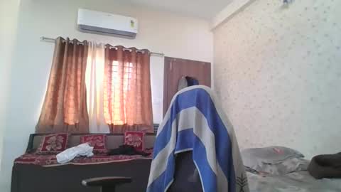 Mask Boy online show from 11.27.25