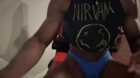 Snapshot of maskedmanblacc chatting on 10.13.25 maskedmanblacc online show from 10.13.25