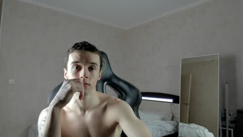 Snapshot of mason_warhol chatting on 02.08.25 Mason online show from 02.08.25