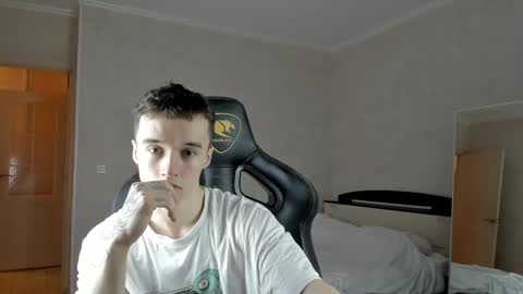 Snapshot of mason_warhol chatting on 03.01.25 Mason online show from 03.01.25