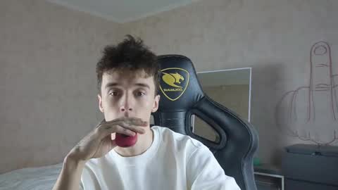 Snapshot of mason_warhol chatting on 10.17.25 Mason online show from 10.17.25