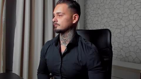 Snapshot of masondune chatting on 10.13.25 MasonDune online show from 10.13.25