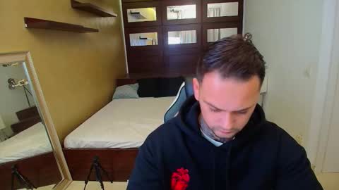 Snapshot of masondune chatting on 10.26.25 MasonDune online show from 10.26.25