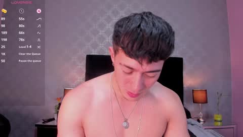 Snapshot of massimo_bianco chatting on 12.18.24 Massimo online show from 12.18.24