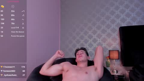 Snapshot of massimo_bianco chatting on 01.12.25 Massimo online show from 01.12.25