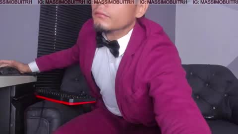 I am Massimo online show from 12.15.25