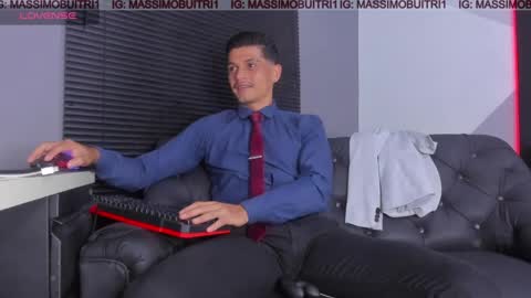 I am Massimo online show from 04.24.26