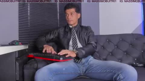 I am Massimo online show from 06.24.26