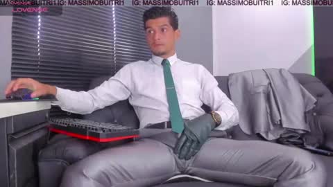 I am Massimo online show from 07.17.26