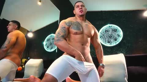 Snapshot of massimowalton2 chatting on 12.05.25 massimowalton2 online show from 12.05.25