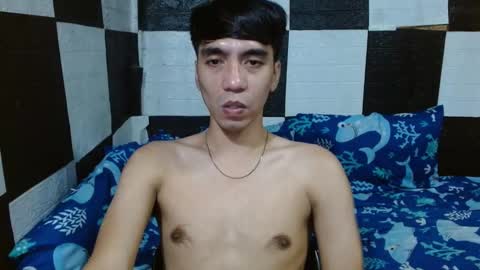 Snapshot of massive_boner02 chatting on 11.22.25 massive_boner02 online show from 11.22.25