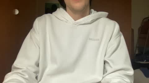 Snapshot of massiverob99 chatting on 04.14.26 massiverob99 online show from 04.14.26