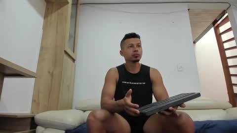 Domi online show from 01.11.25