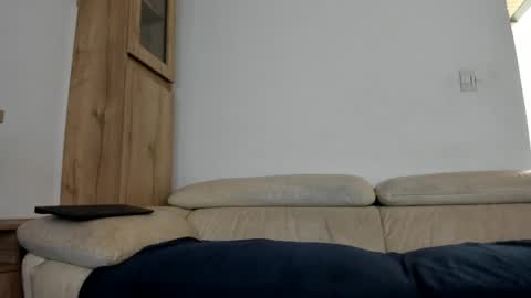 Domi online show from 05.05.26