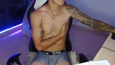 Snapshot of master_black777 chatting on 11.19.25 master_black777 online show from 11.19.25